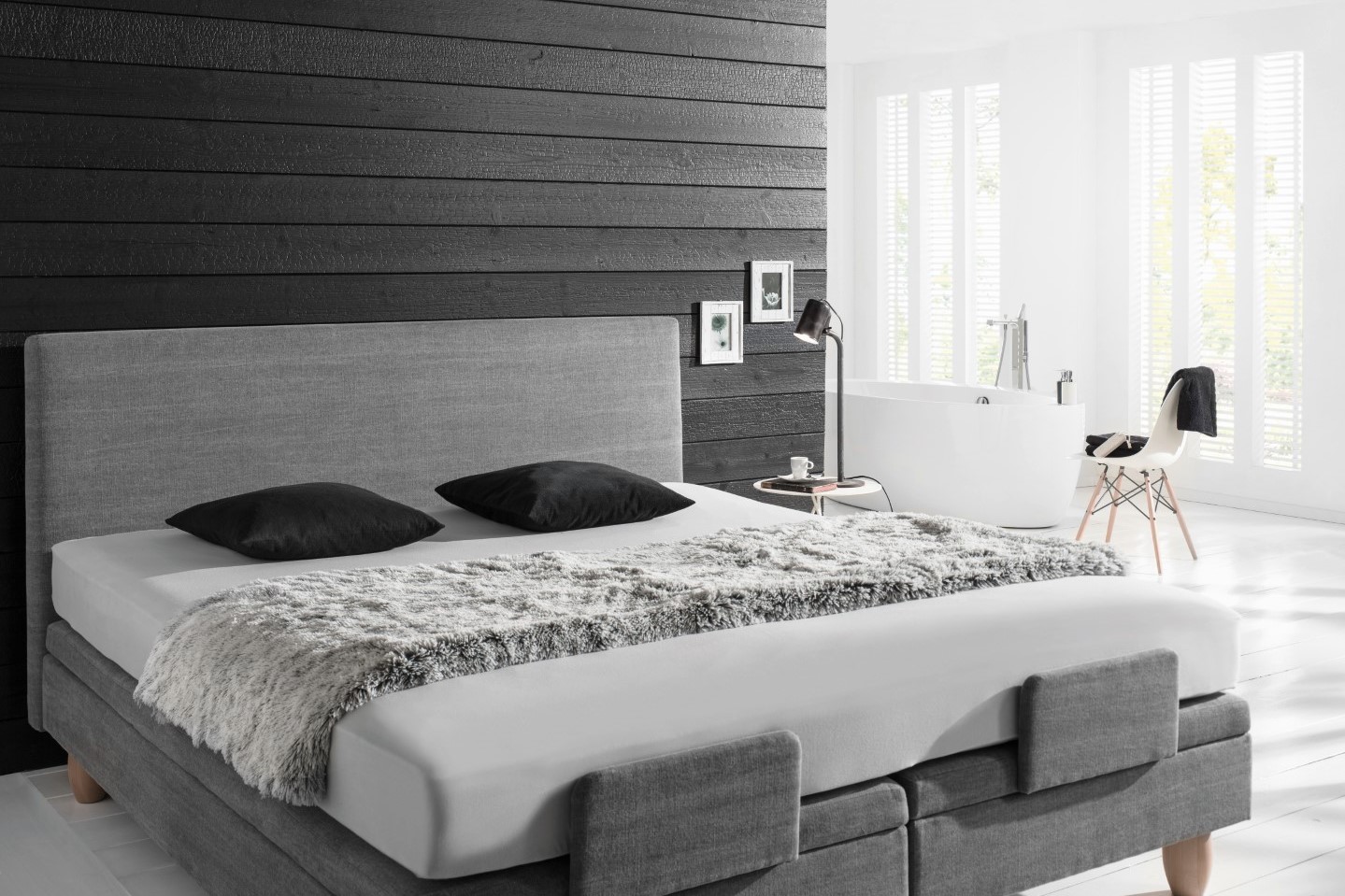 Karbonisiertes Holz im Schlafzimmer